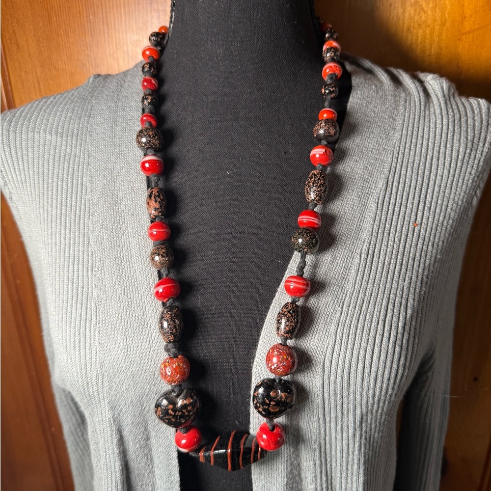 Vintage Chunky Red and Black Beaded Statement‎ Necklace